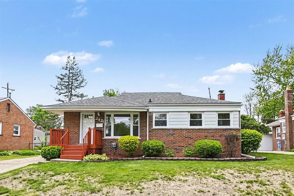 2421 Barstow, Lansing, MI 48906 - #1