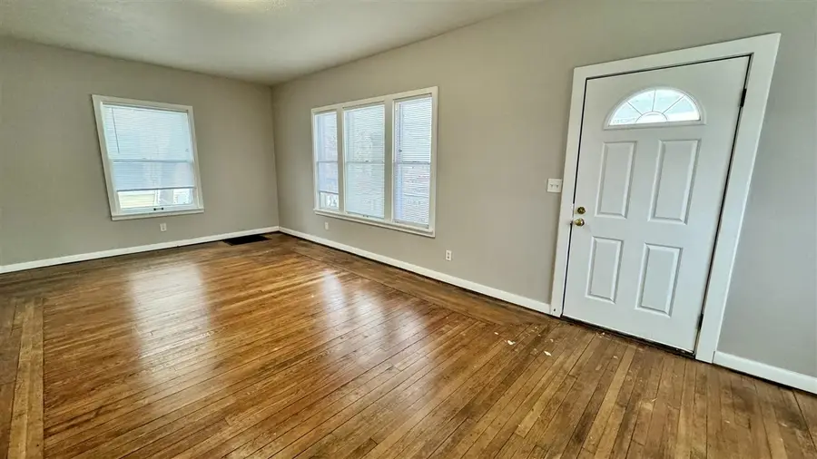 843 Prince, Grand Rapids, MI 49507 - #2