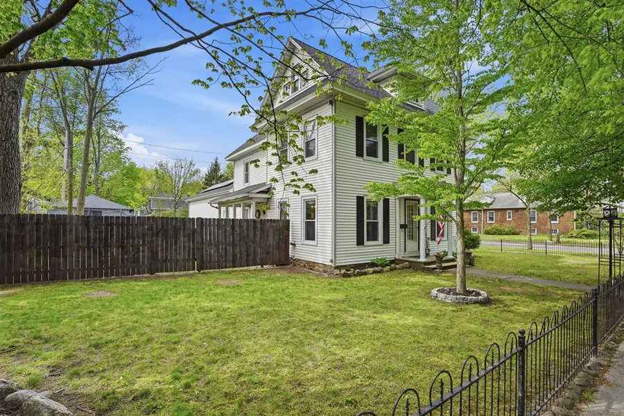 127 W Bridge, Plainwell, MI 49080 - #2