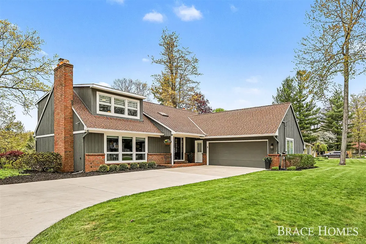2793 Cascade Springs, Grand Rapids, MI 49546 - #1