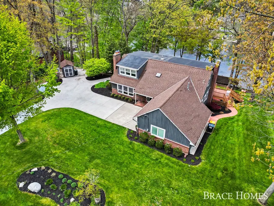2793 Cascade Springs, Grand Rapids, MI 49546 - #2