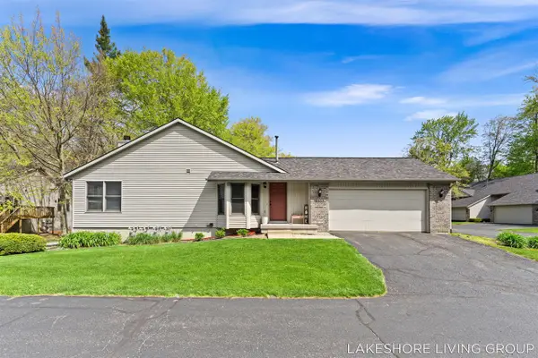 1065 Superior, Holland, MI 49424