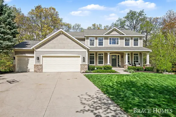 3726 Atwater Hills, Grand Rapids, MI 49525