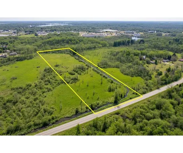 8603 Oakland, Portage, MI 49024