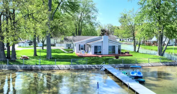 12880 Hazel, Wayland, MI 49348