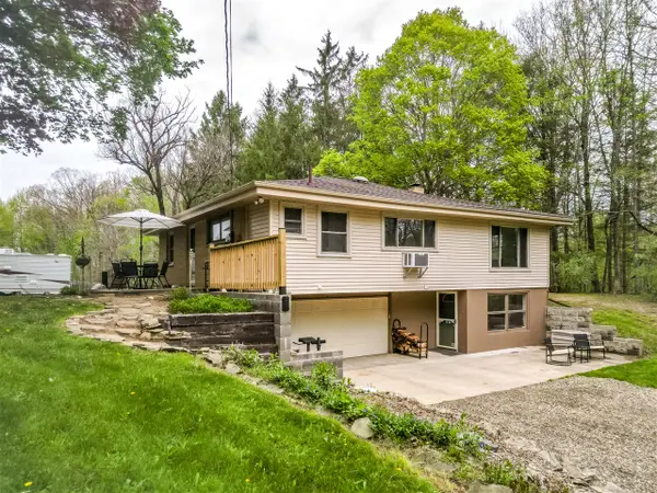 41341 County Road 665, Paw Paw, MI 49079