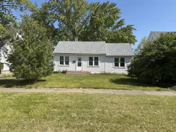705 Columbia, Saint Joseph, MI 49085