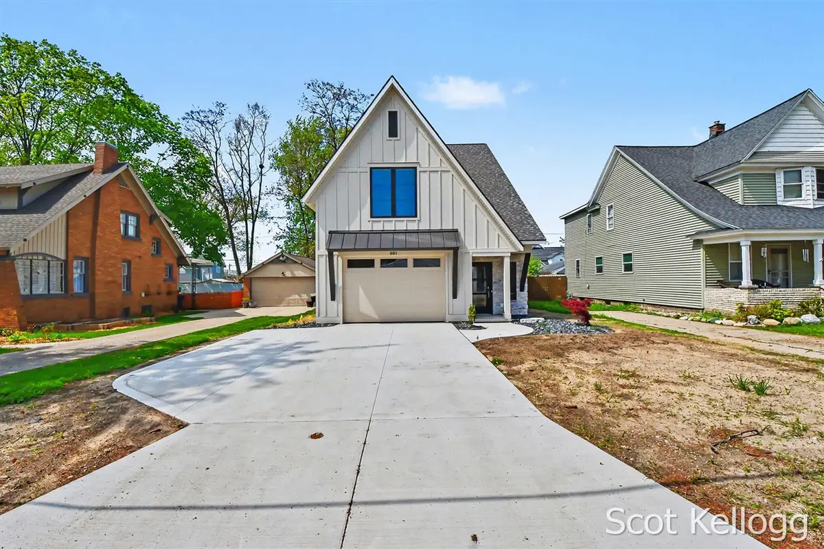 581 S Shore, Holland, MI 49423 - #1