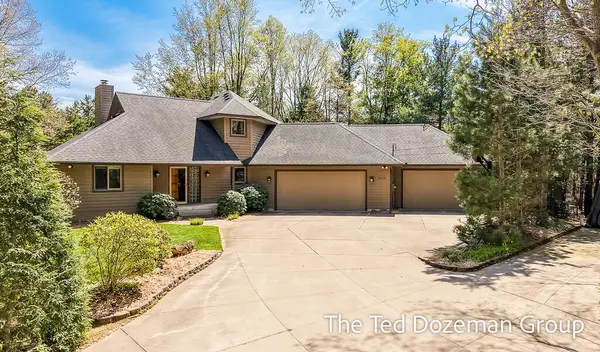 16616 Riley, Holland, MI 49424