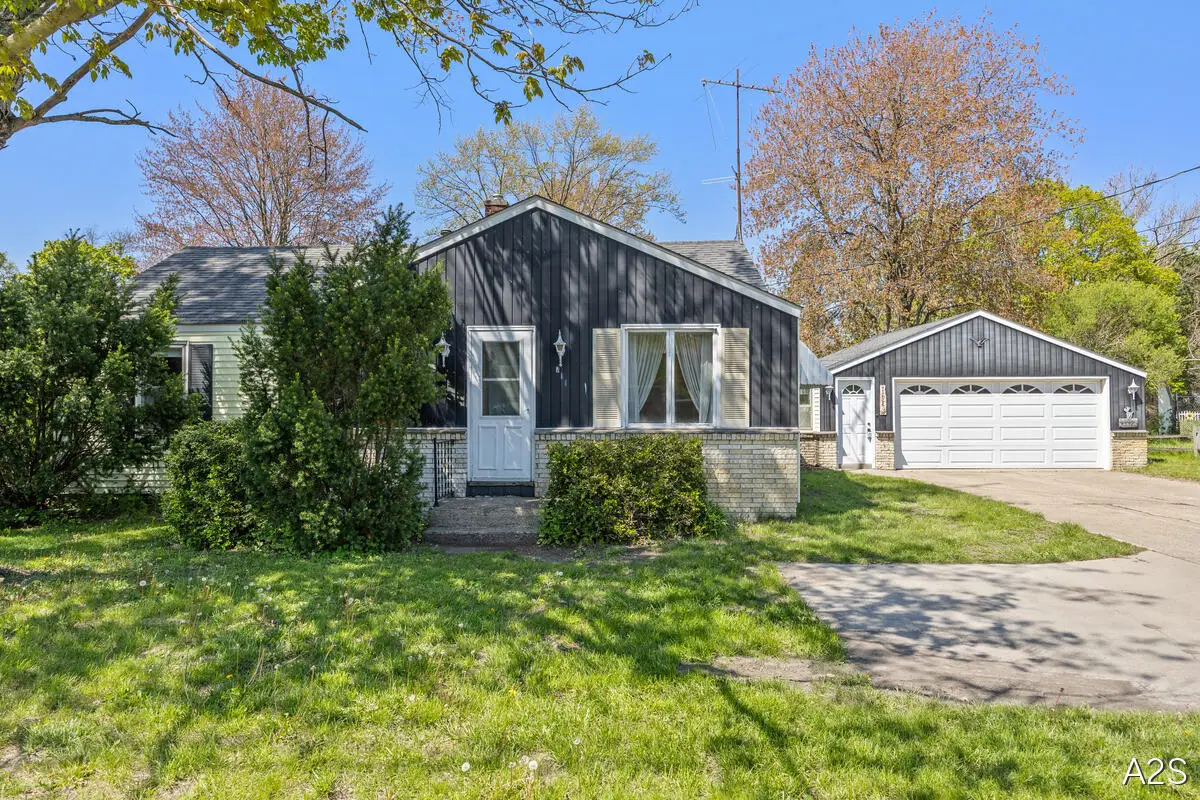 711 Riley, Holland, MI 49424 - #1