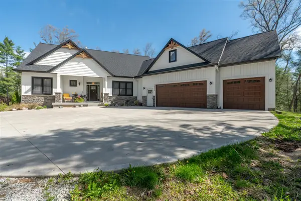 3855 Hampshire Hill, Twin Lake, MI 49457