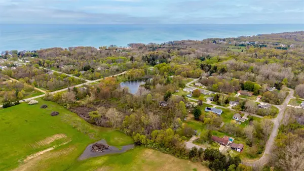 7263 Drew, South Haven, MI 49090