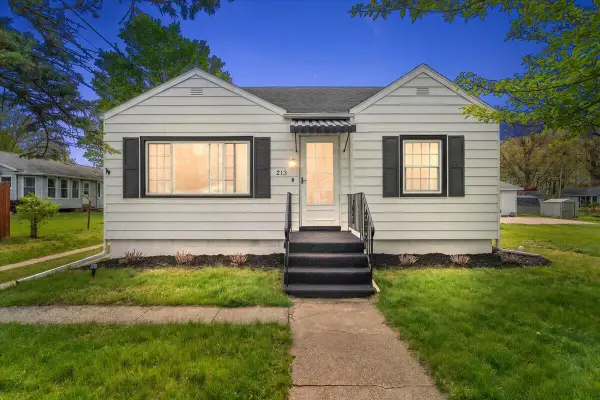 213 Ward, Saint Joseph, MI 49085