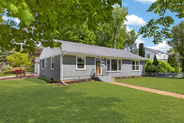 1803 Forres, Saint Joseph, MI 49085