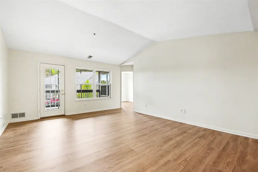 3101 Poplar Creek #302, Grand Rapids, MI 49512 - #3