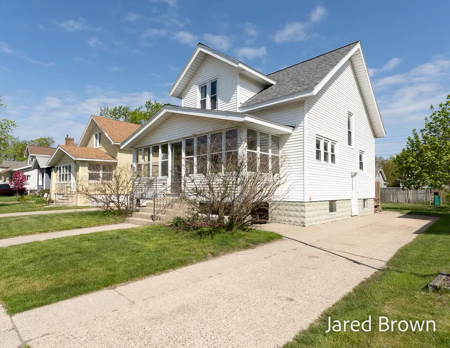 1039 Pennoyer, Grand Haven, MI 49417 - #3