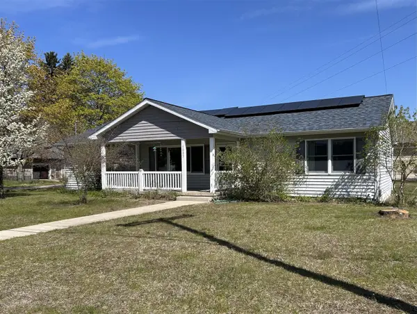 1003 Mitchell, Ludington, MI 49431