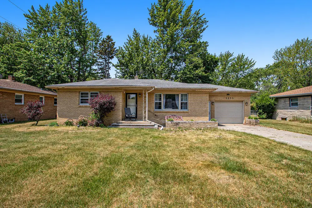 2022 Krolow, Benton Harbor, MI 49022 - #1