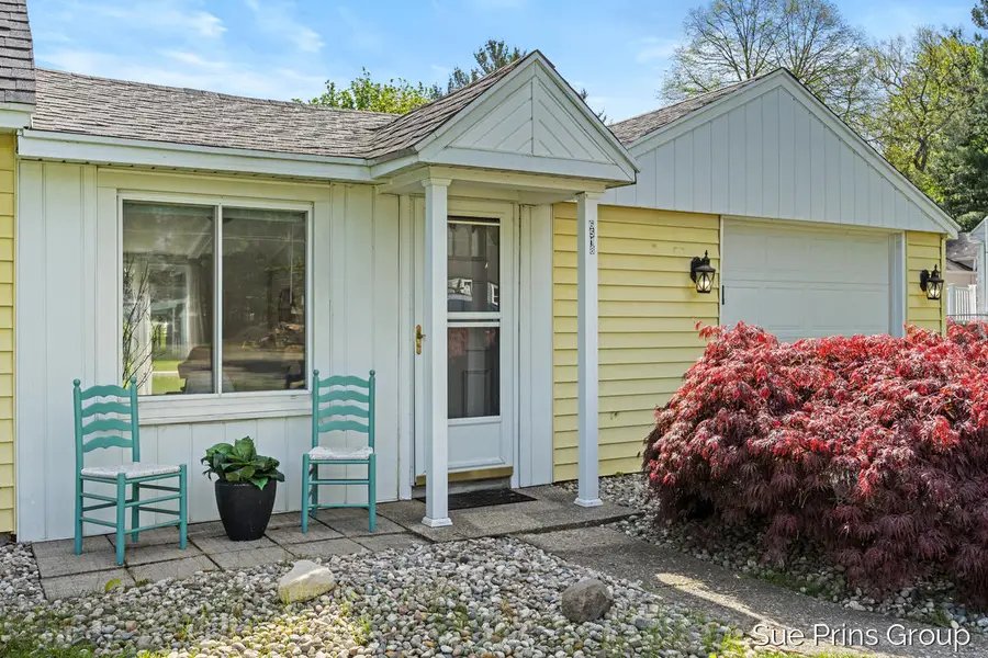 6518 8th, Grandville, MI 49418 - #3