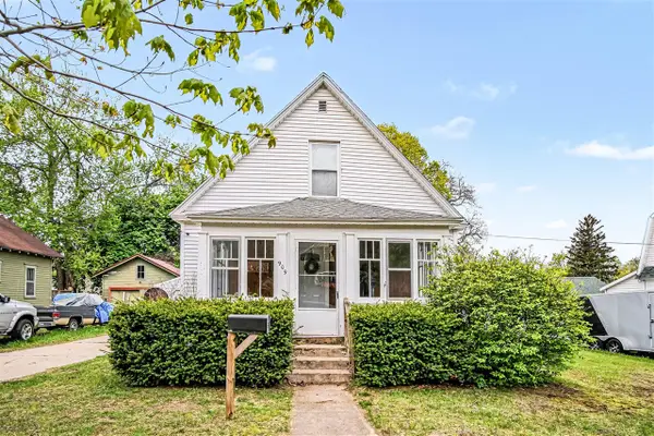 909 Alderman, Belding, MI 48809