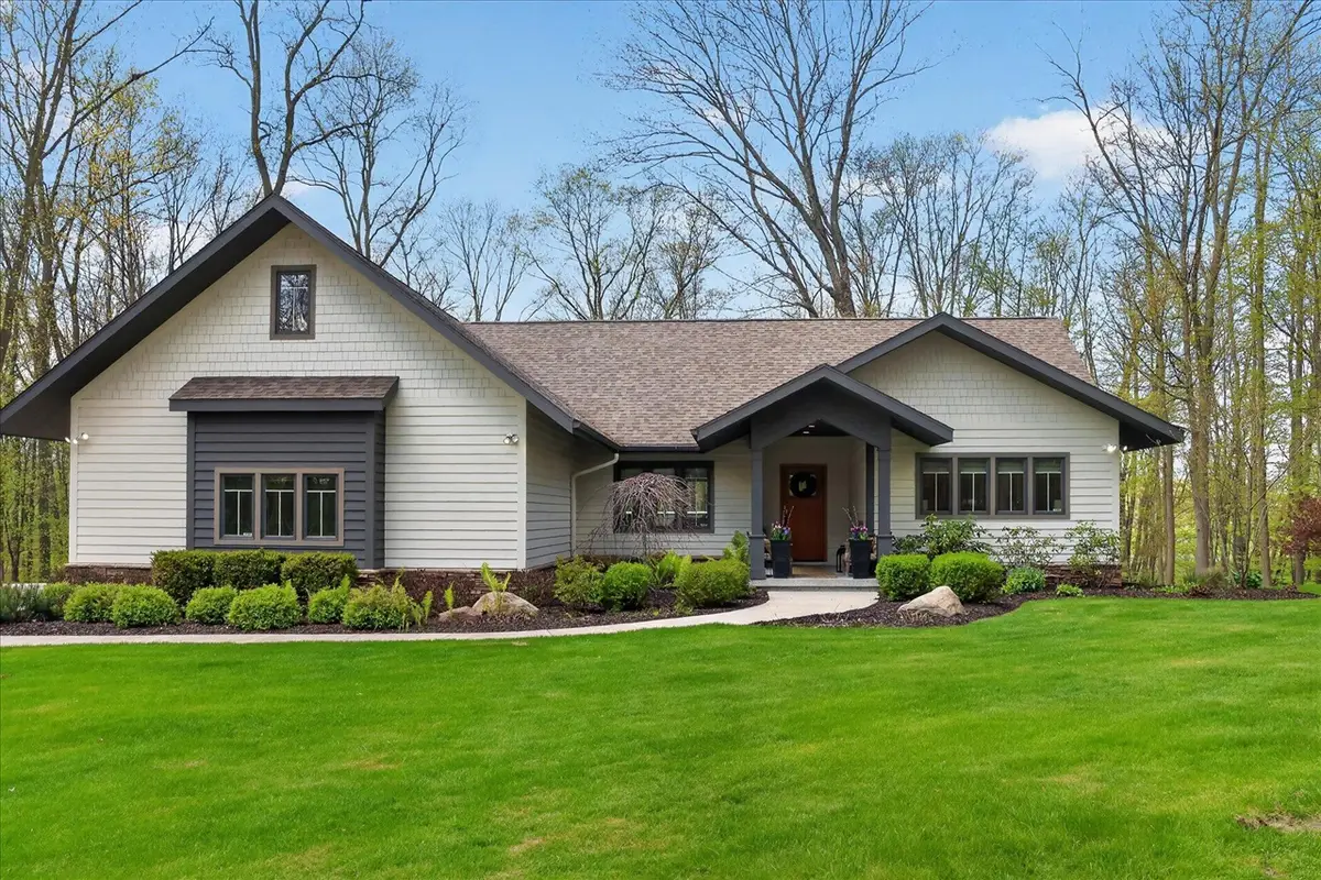 1901 Mccabe, Lowell, MI 49331 - #1