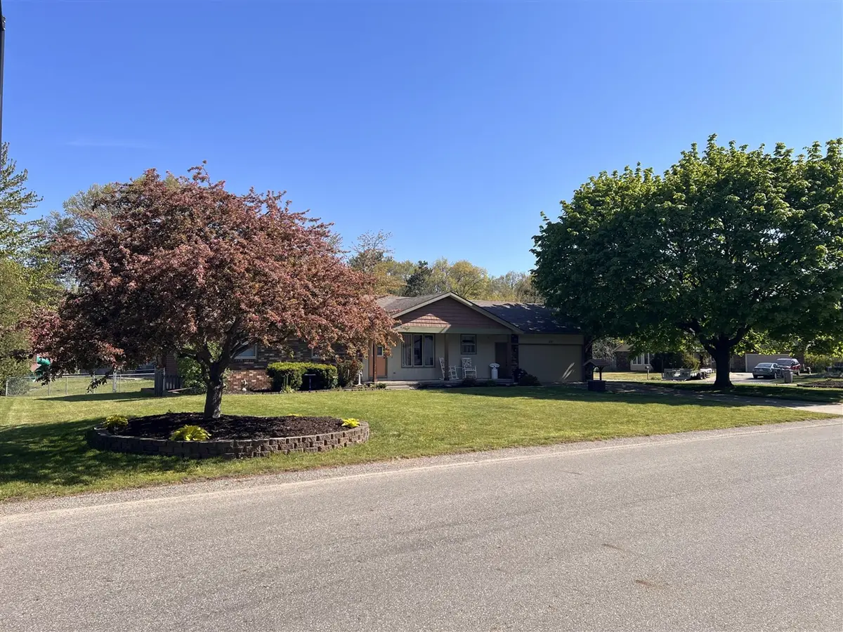 401 Kingwood, Holland, MI 49424 - #1