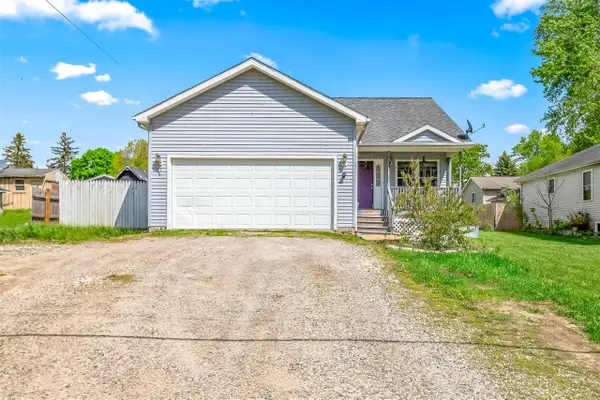 70 Superior, Hillsdale, MI 49242