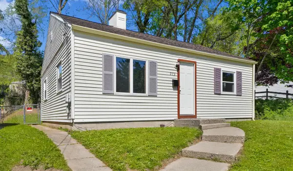 973 Valley, Grand Rapids, MI 49504