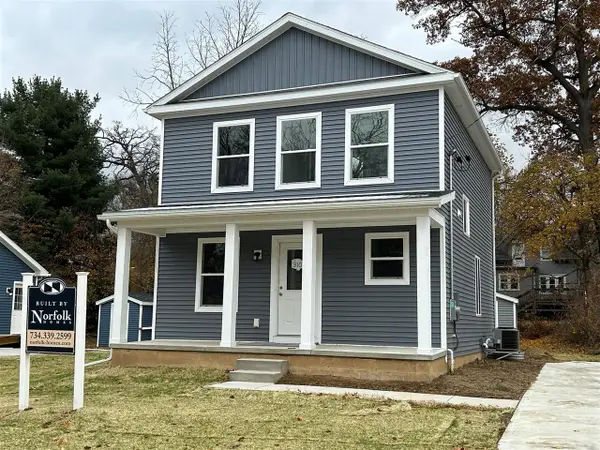 526 W Ganson, Jackson, MI 49201