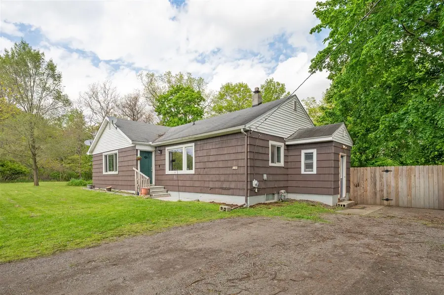 806 Enterprise, Buchanan, MI 49107 - #2