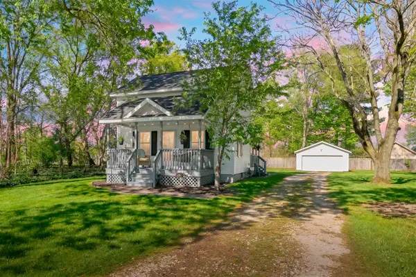 115 E Maple, Plainwell, MI 49080