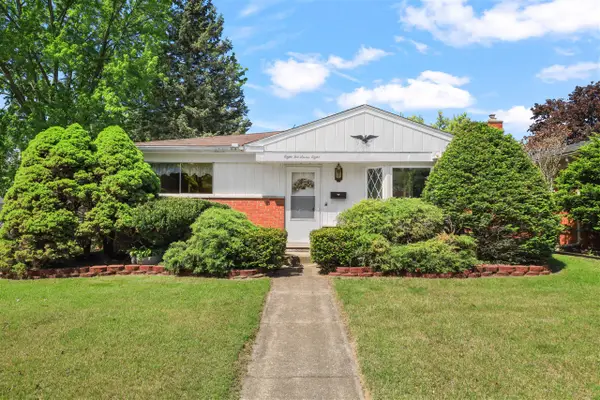 8278 Mills, Taylor, MI 48180