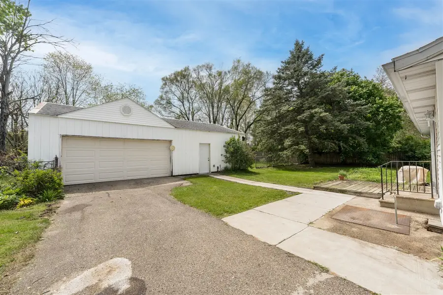 4603 W Ab, Plainwell, MI 49080 - #3