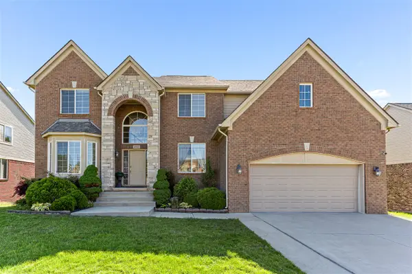 6960 Norway, Troy, MI 48085