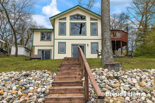 7975 E Lake, Twin Lake, MI 49457