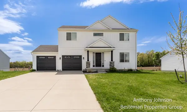 250 Warbler, Caledonia, MI 49316