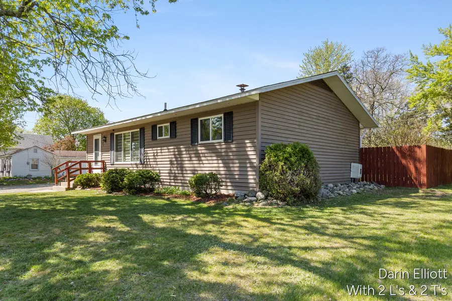 747 Root, Belding, MI 48809 - #3
