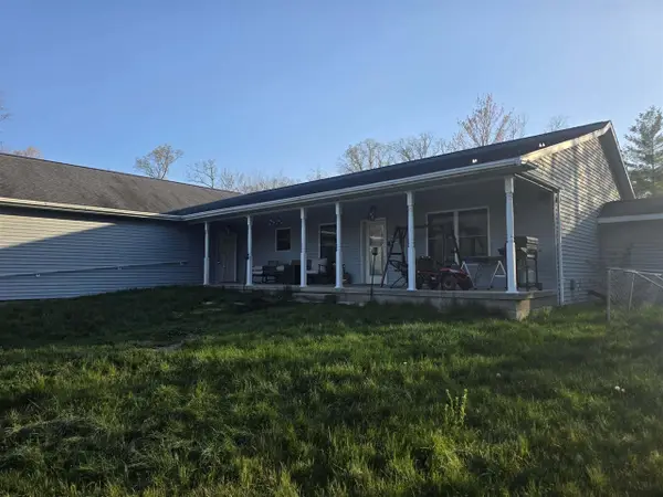 10185 S Tall Oak, Grant, MI 49327