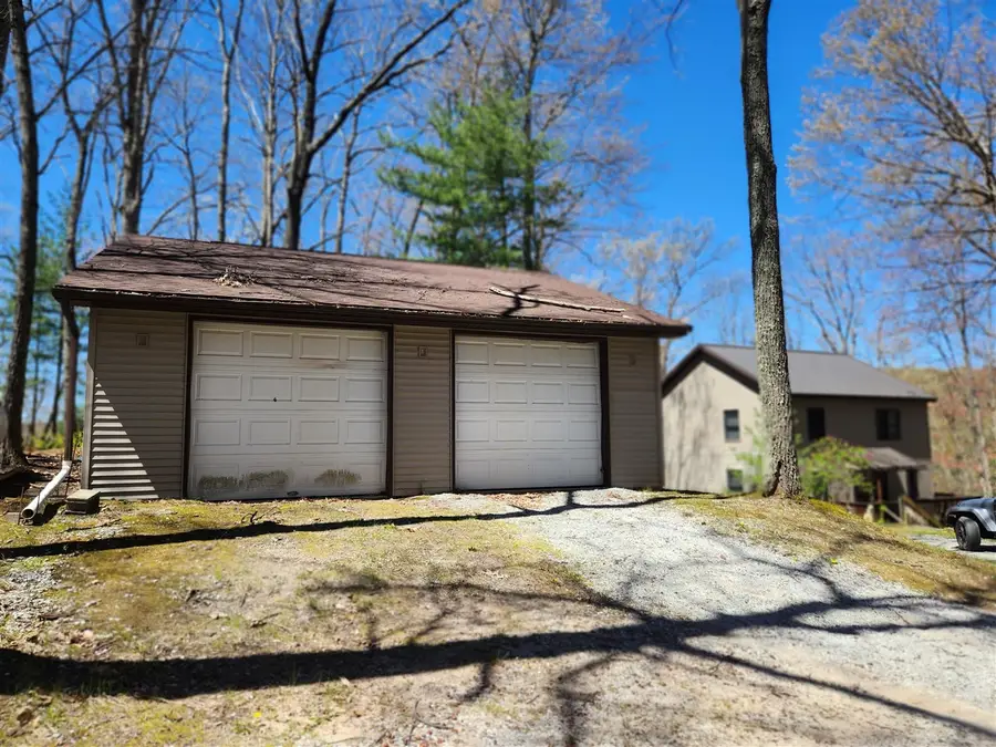 9223 S Trail Of The Lakes, Baldwin, MI 49304 - #2