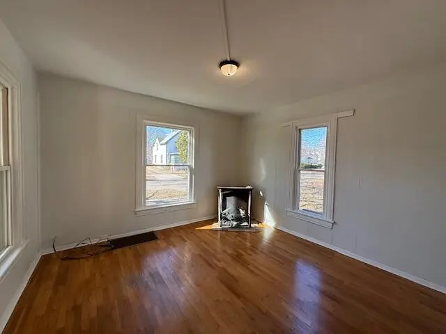 141 Bates, Jackson, MI 49202 - #2