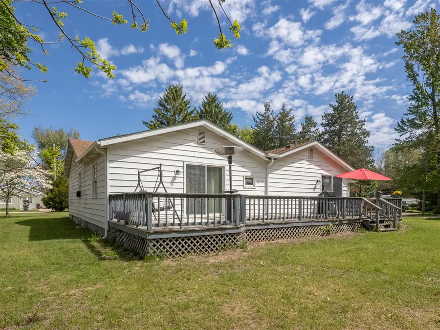 45523 Eleanor, Decatur, MI 49045 - #2