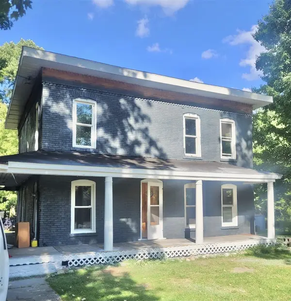 347 Main, Lawrence, MI 49064