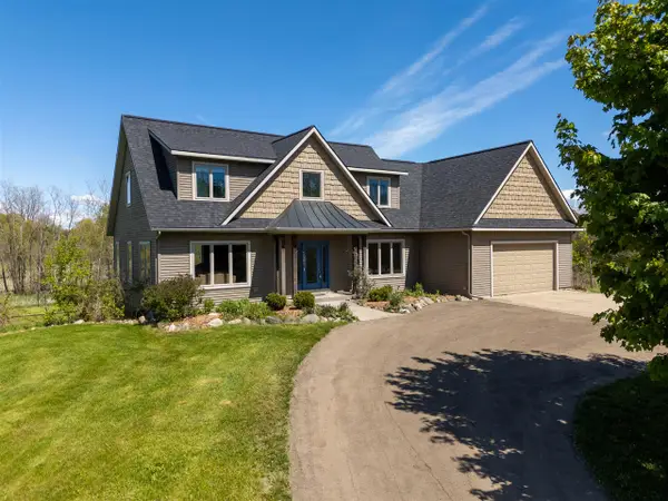 2847 28th, Allegan, MI 49010