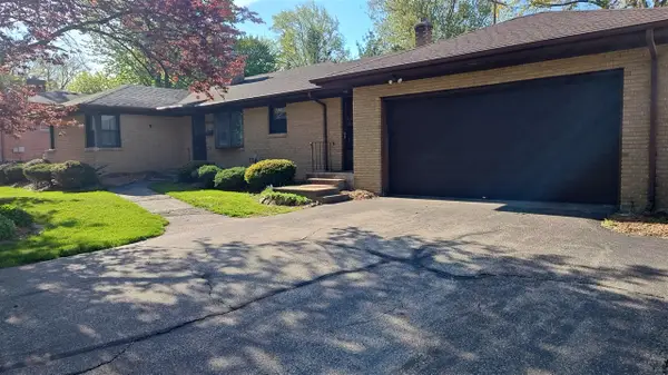 422 3 Mile, Grand Rapids, MI 49505