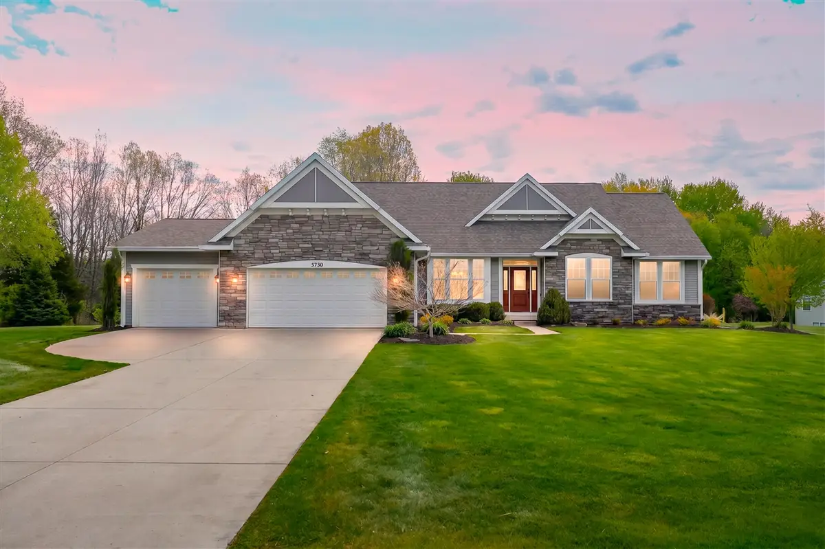 5730 Summerset Woods, Alto, MI 49302 - #1
