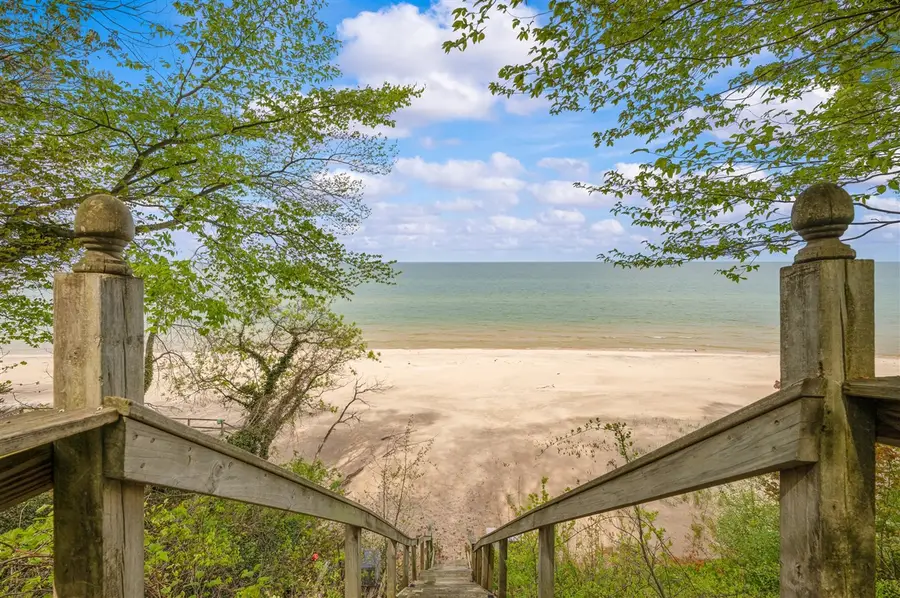 5646 M 63, Coloma, MI 49038 - #3