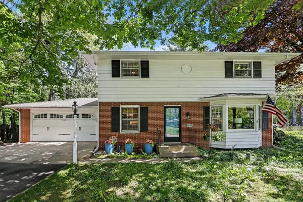 1029 Dobbin, Kalamazoo, MI 49006