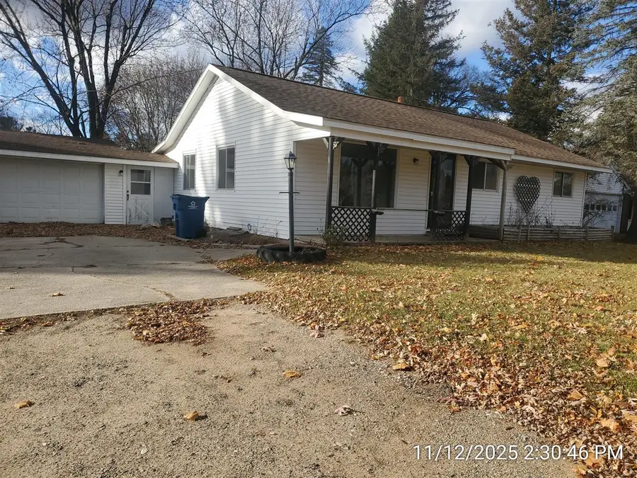 825 N River, Evart, MI 49631 - #2