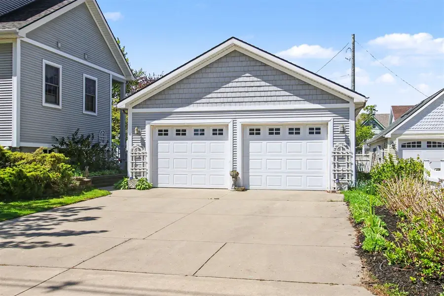 97 Superior, South Haven, MI 49090 - #2