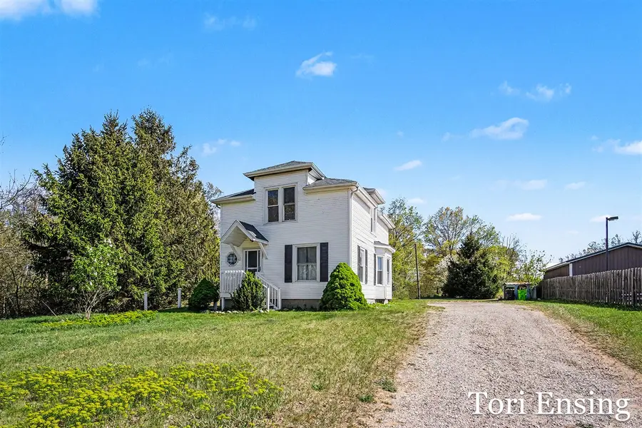 1007 E Kent, Greenville, MI 48838 - #3